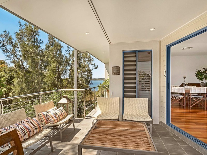 2/2 Port Stephens Street, Tea Gardens NSW 2324