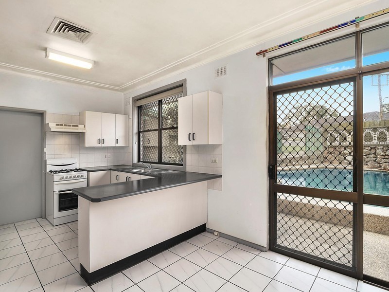 6 Crescent Road, Charlestown NSW 2290
