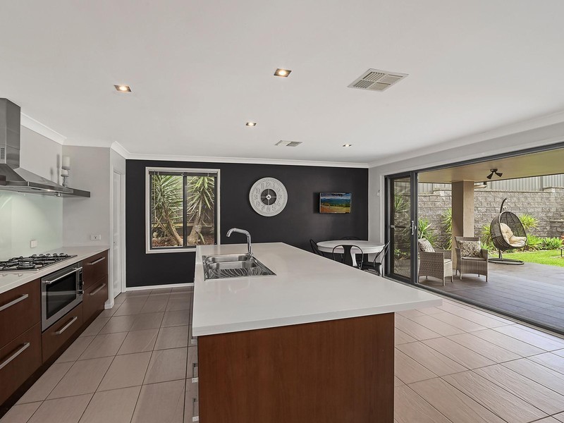 4 Stable Place, Elermore Vale NSW 2287