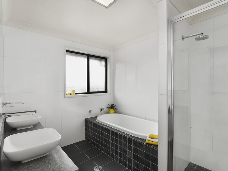 4 Stable Place, Elermore Vale NSW 2287