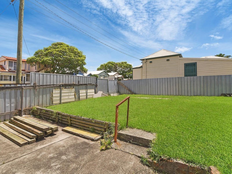 158 Gosford Road, Adamstown NSW 2289