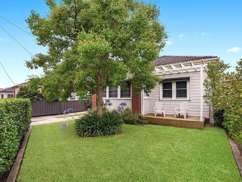 4 Hitchcock Avenue, New Lambton NSW 2305