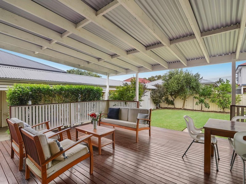 4 Hitchcock Avenue, New Lambton NSW 2305