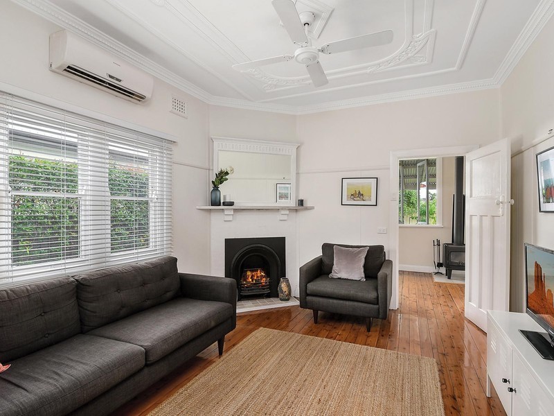 4 Hitchcock Avenue, New Lambton NSW 2305