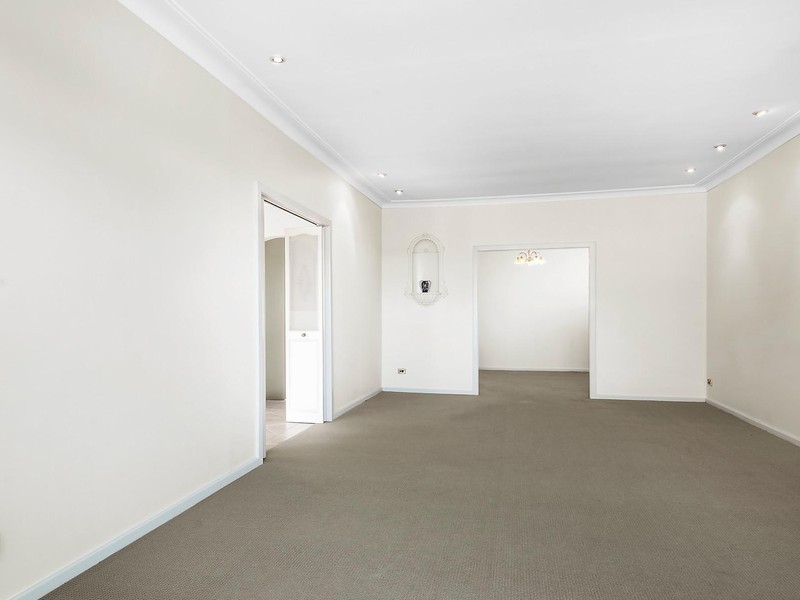 24 Elvidge Crescent, Kotara South NSW 2289