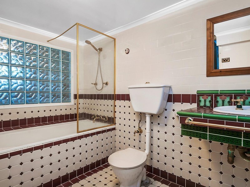 24 Elvidge Crescent, Kotara South NSW 2289