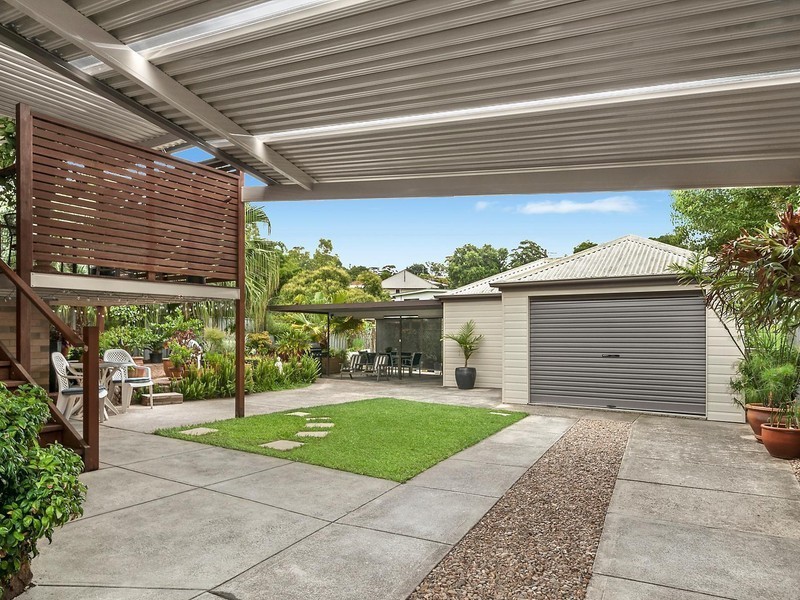 8 Bryson Avenue, Kotara NSW 2289