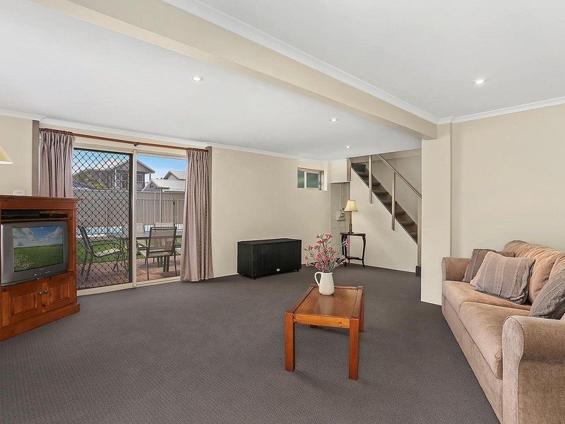 31 Cain Street, Redhead NSW 2290