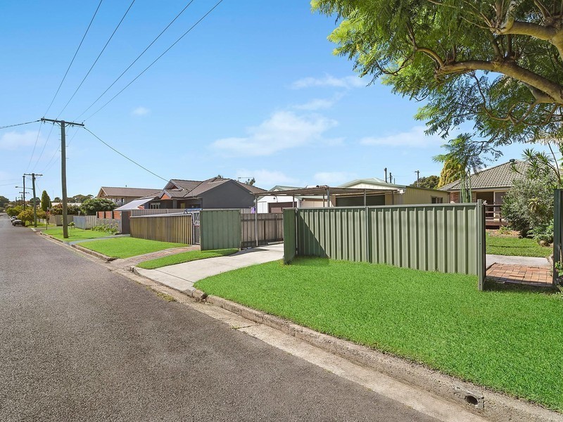 24 Eighth Street, Adamstown NSW 2289