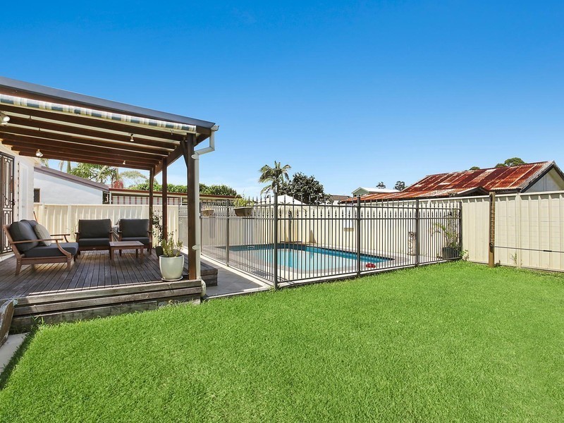 33 Pulver Street, Hamilton South NSW 2303