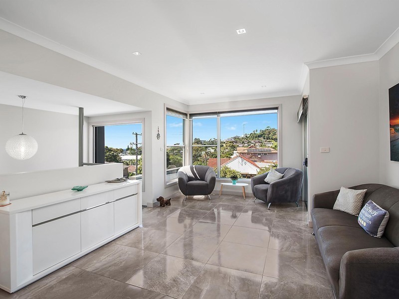 22 Kempster Road, Merewether NSW 2291