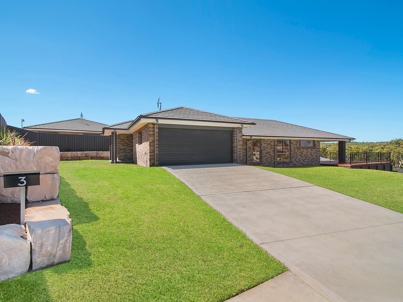 3 Falster Ridge, Cameron Park NSW 2285