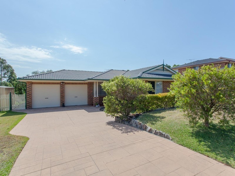 14 Bakeri Circuit, Warabrook NSW 2304