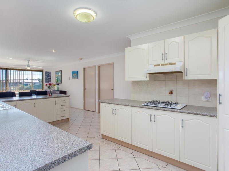 14 Bakeri Circuit, Warabrook NSW 2304