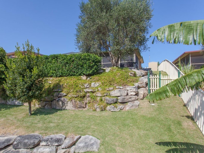 14 Bakeri Circuit, Warabrook NSW 2304