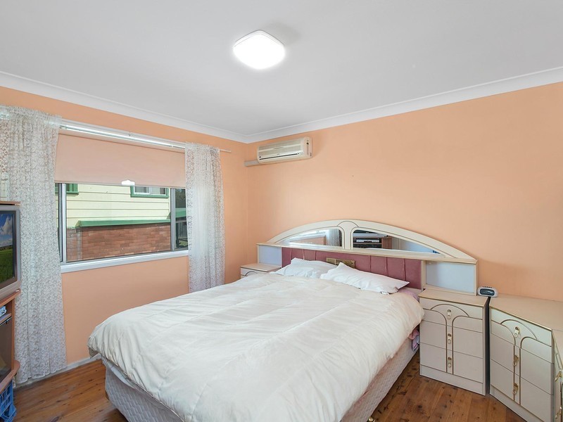 8 Cedar Crescent, Merewether Heights NSW 2291