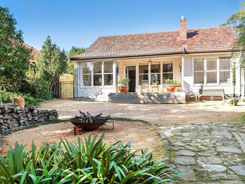 80 Rae Crescent, Kotara NSW 2289