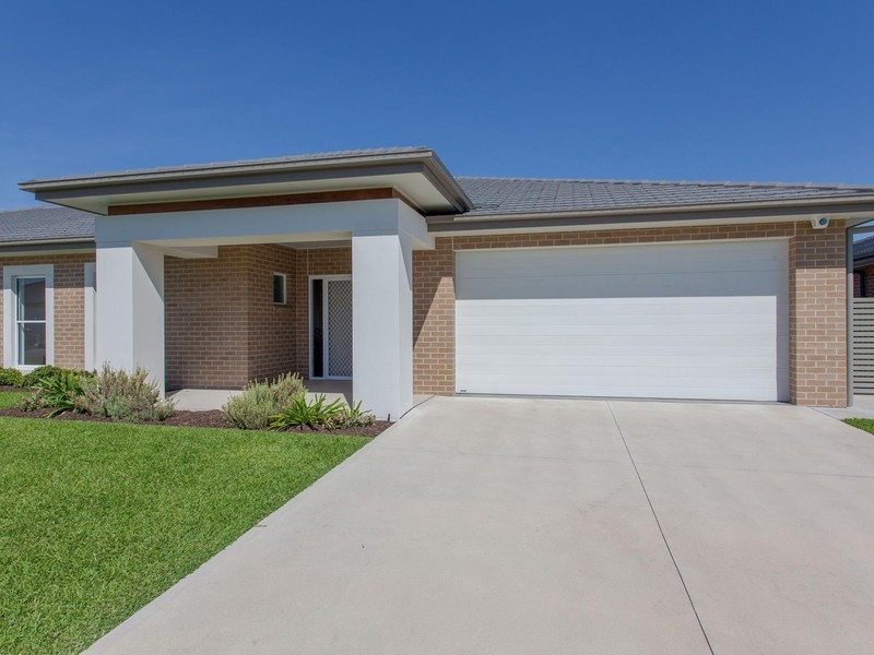 16 The Cove Drive, Fullerton Cove NSW 2318