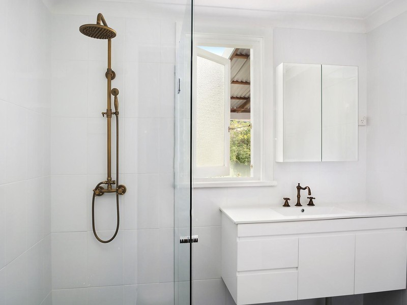 60 Baker Street, Mayfield NSW 2304