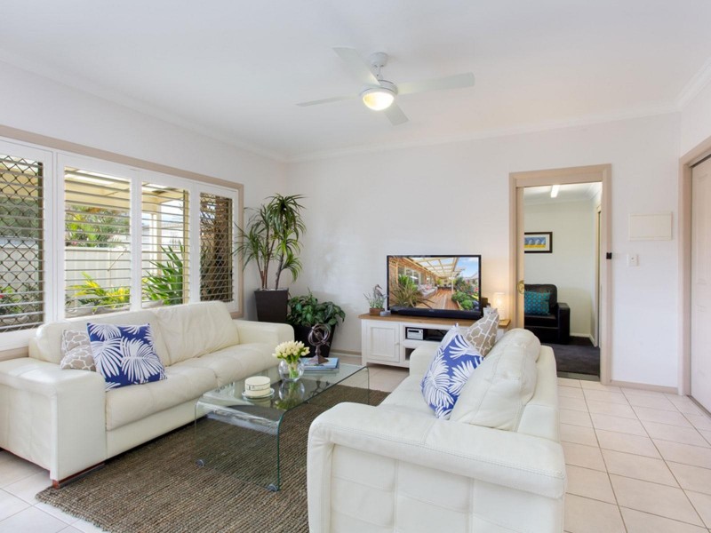 2/380 Sandgate Road, Shortland NSW 2307