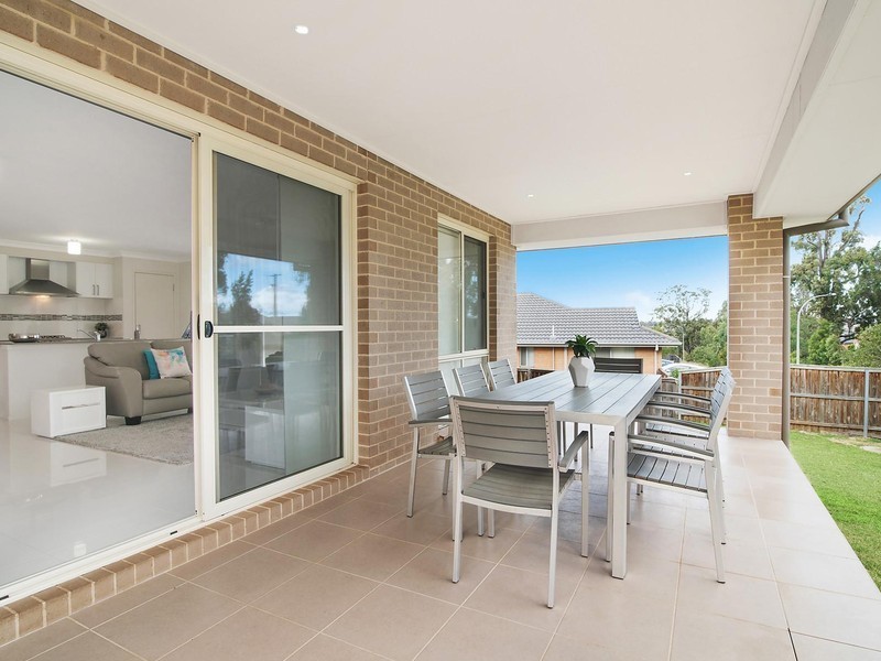 12 Honeysuckle Drive, Aberglasslyn NSW 2320