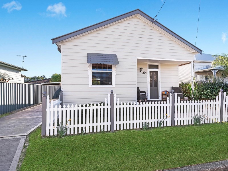 204 Teralba Road, Adamstown NSW 2289