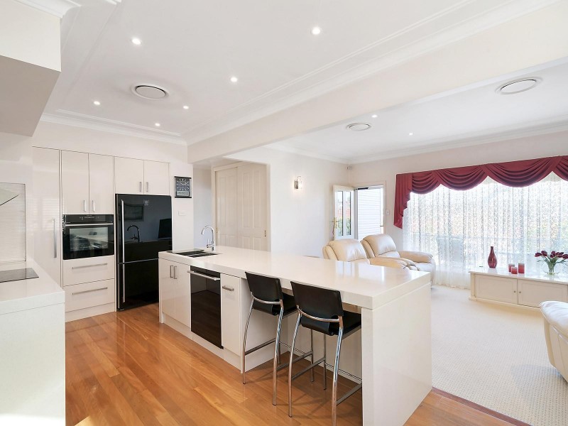 6 Garry Street, Waratah NSW 2298