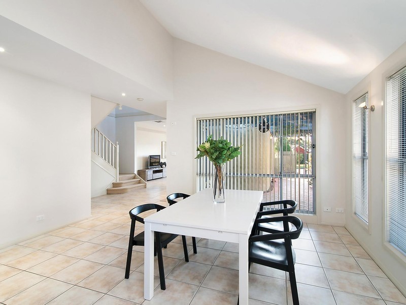 37 Rembrandt Drive, Merewether Heights NSW 2291
