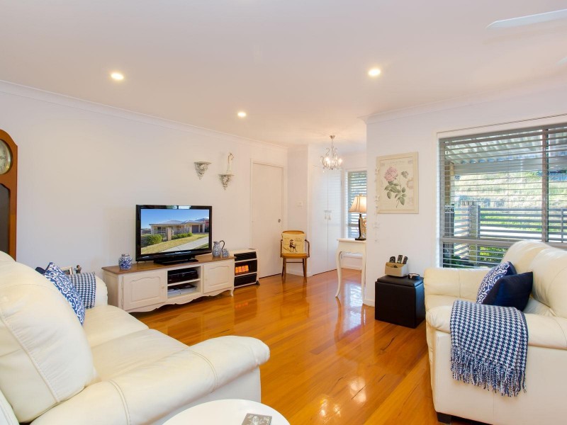 10 Kariboo Lane, Mount Hutton NSW 2290