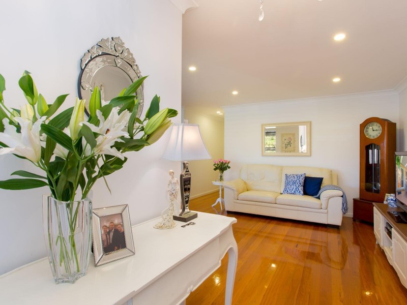 10 Kariboo Lane, Mount Hutton NSW 2290