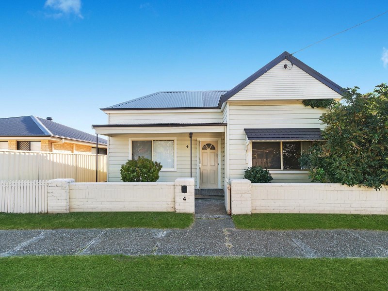 4 Newcastle Street, Hamilton North NSW 2292