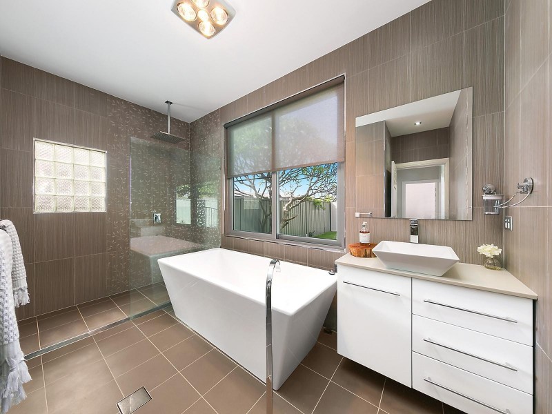 9 Park Street, Hamilton South NSW 2303