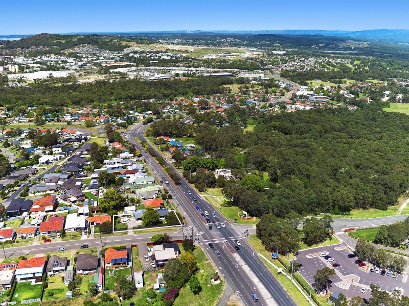 239 Lake Road, Glendale NSW 2285