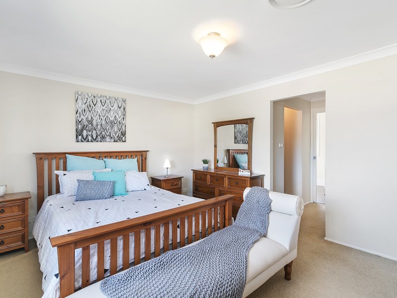 14 Hampton Way, Maryland NSW 2287