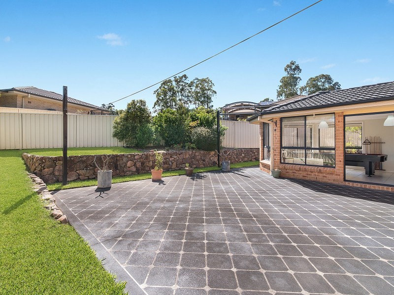14 Hampton Way, Maryland NSW 2287