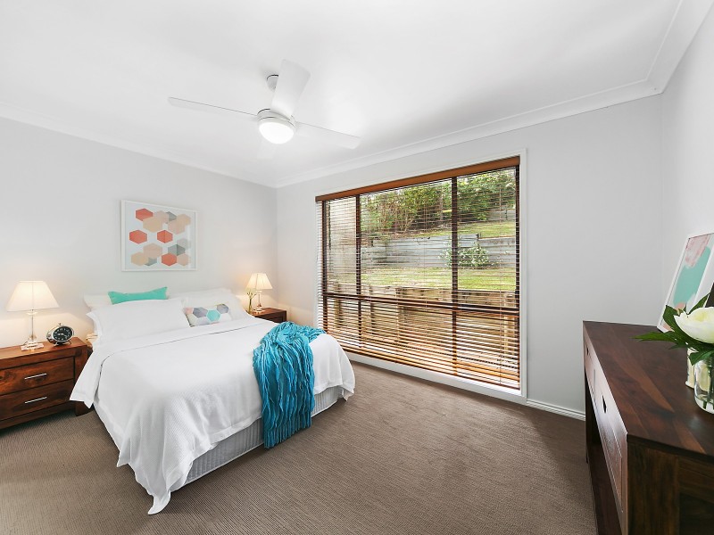 4 Tanunda Close, Eleebana NSW 2282