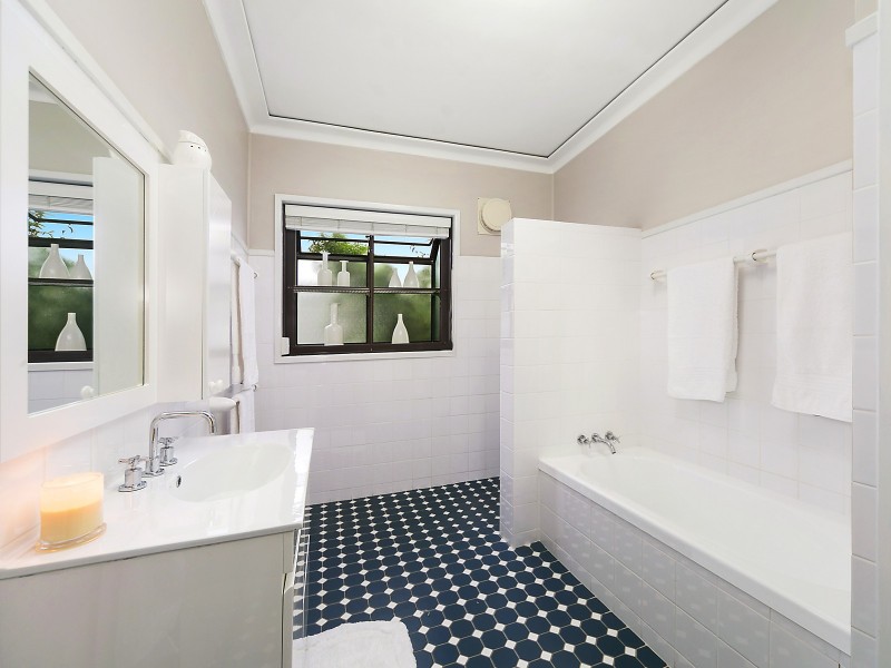 8 Lorraine Street, Merewether NSW 2291