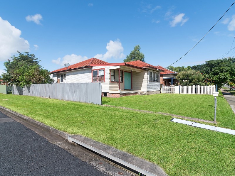 71 Silsoe Street, Mayfield NSW 2304