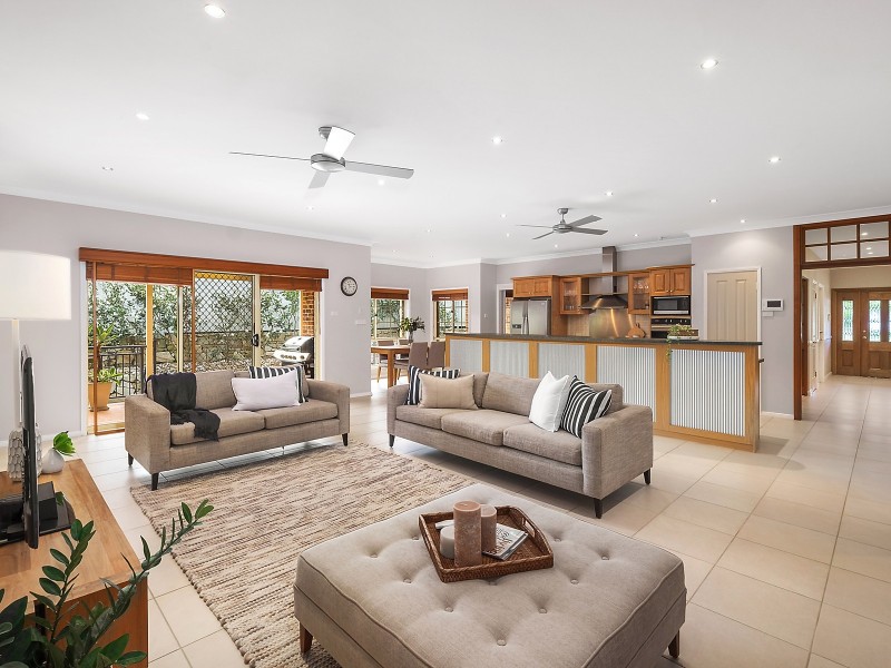 35 Halyard Way, Belmont NSW 2280