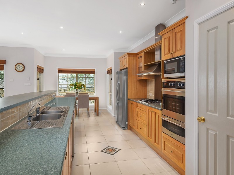 35 Halyard Way, Belmont NSW 2280