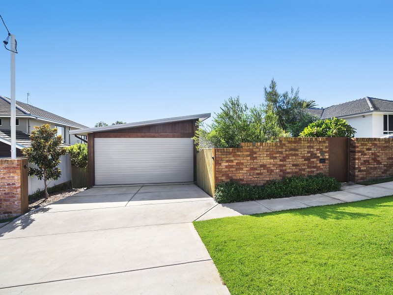 11 Janet Street, Merewether NSW 2291
