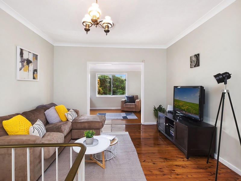 38 Kuranda Crescent, Kotara NSW 2289