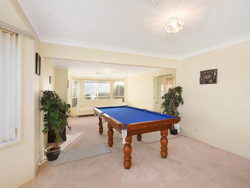 8 Mountbatten Place, Valentine NSW 2280