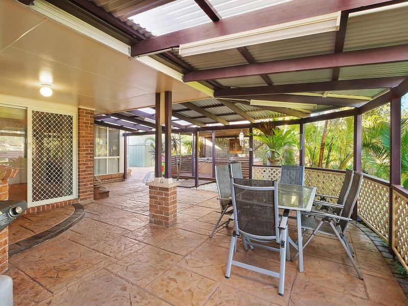 8 Mountbatten Place, Valentine NSW 2280