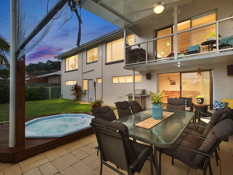 18 Ashford Parade, Merewether Heights NSW 2291
