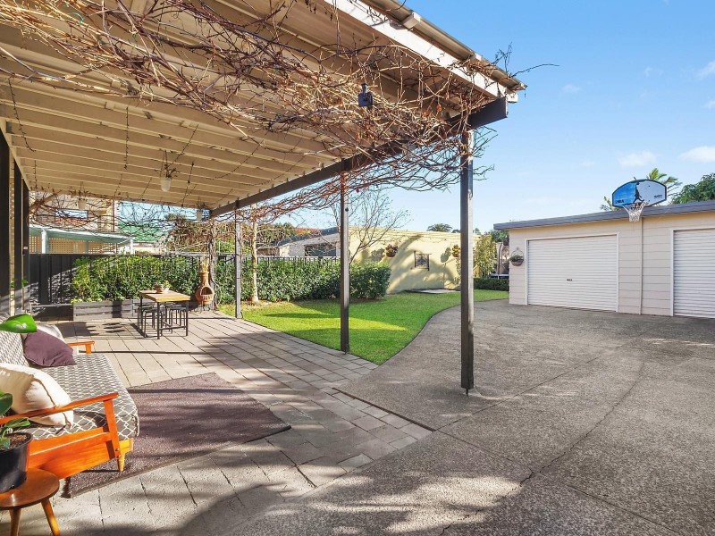 8 Thomas Street, Hamilton South NSW 2303