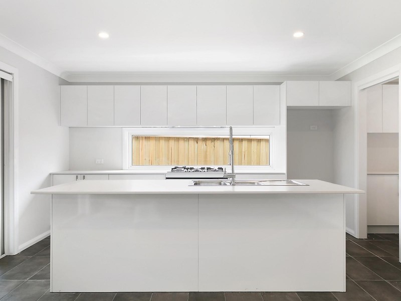 37 Barr Promenade, Thornton NSW 2322