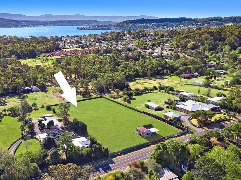 27 Burton Road, Eleebana NSW 2282