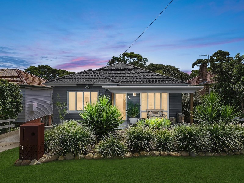 42 Brisbane Water Road, Adamstown NSW 2289