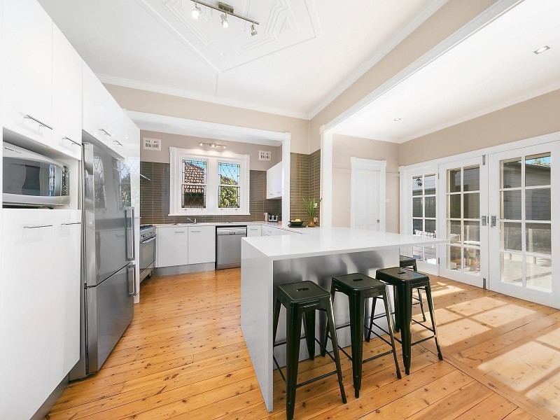 13 James Street, Merewether NSW 2291